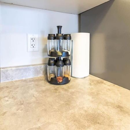Newly Renovated Modern Condo Near Hospital, Unb Patio & Parking Coffee Saint John Εξωτερικό φωτογραφία