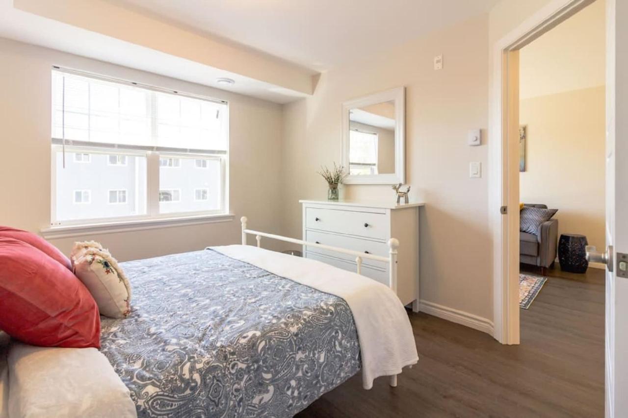 Newly Renovated Modern Condo Near Hospital, Unb Patio & Parking Coffee Saint John Εξωτερικό φωτογραφία