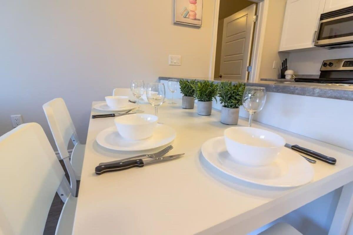 Newly Renovated Modern Condo Near Hospital, Unb Patio & Parking Coffee Saint John Εξωτερικό φωτογραφία